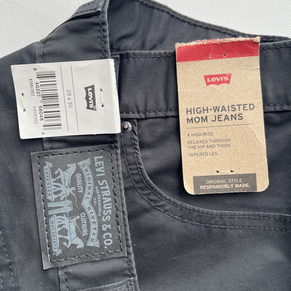 Levis Jeans 28x30 High Rise Mom Black Y2K Womens Denim High Waisted NWT MSRP $69 - Picture 6 of 10